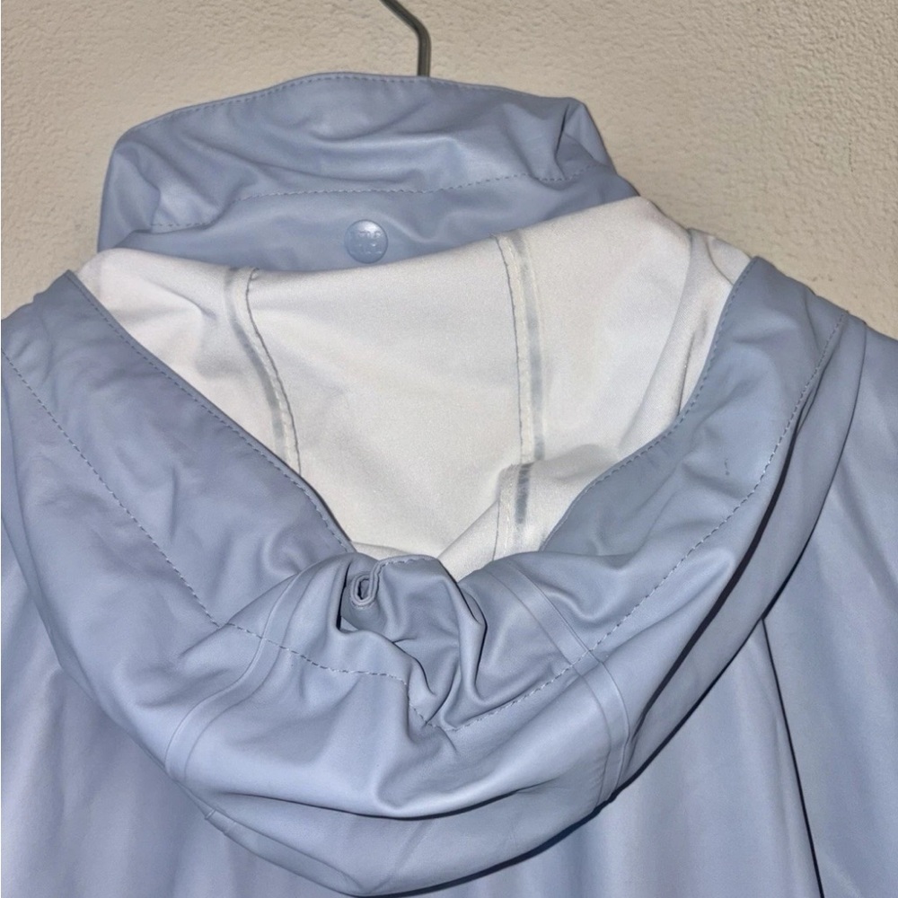 Helly Hansen Sky Blue Hooded Jacket - Picture 3 of 7